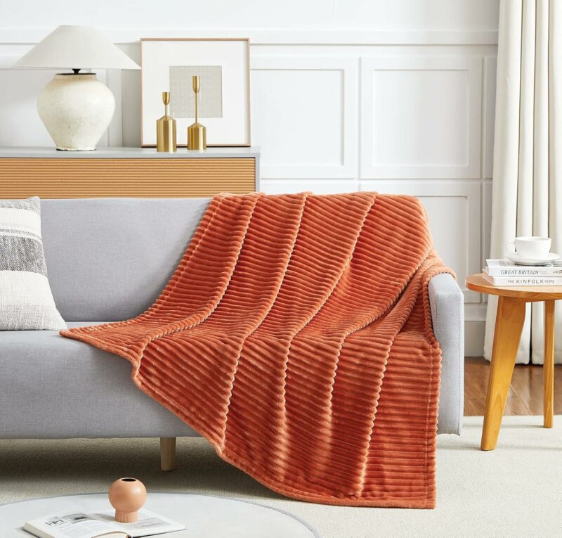 Arbia Ribbed Blanket - Image 2
